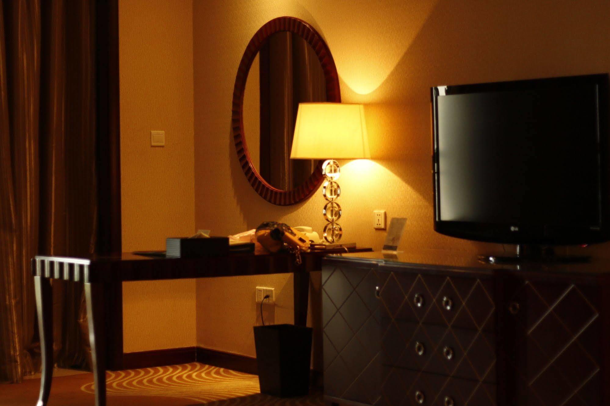 Nh Shenyang Yuhong Hotel Buitenkant foto